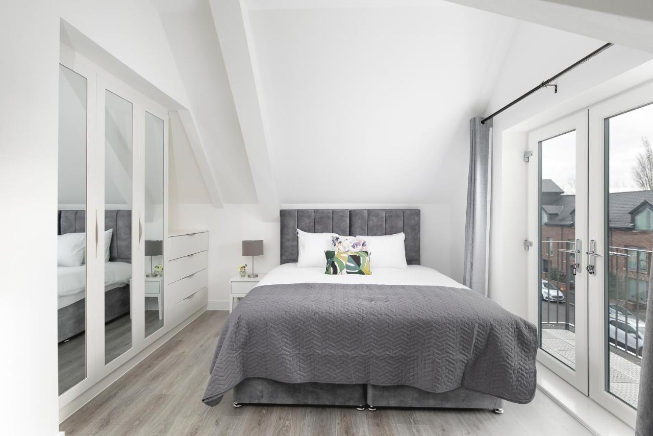 Skyvillion - London Enfield Chase Apartments With Parking & Wifi Buitenkant foto