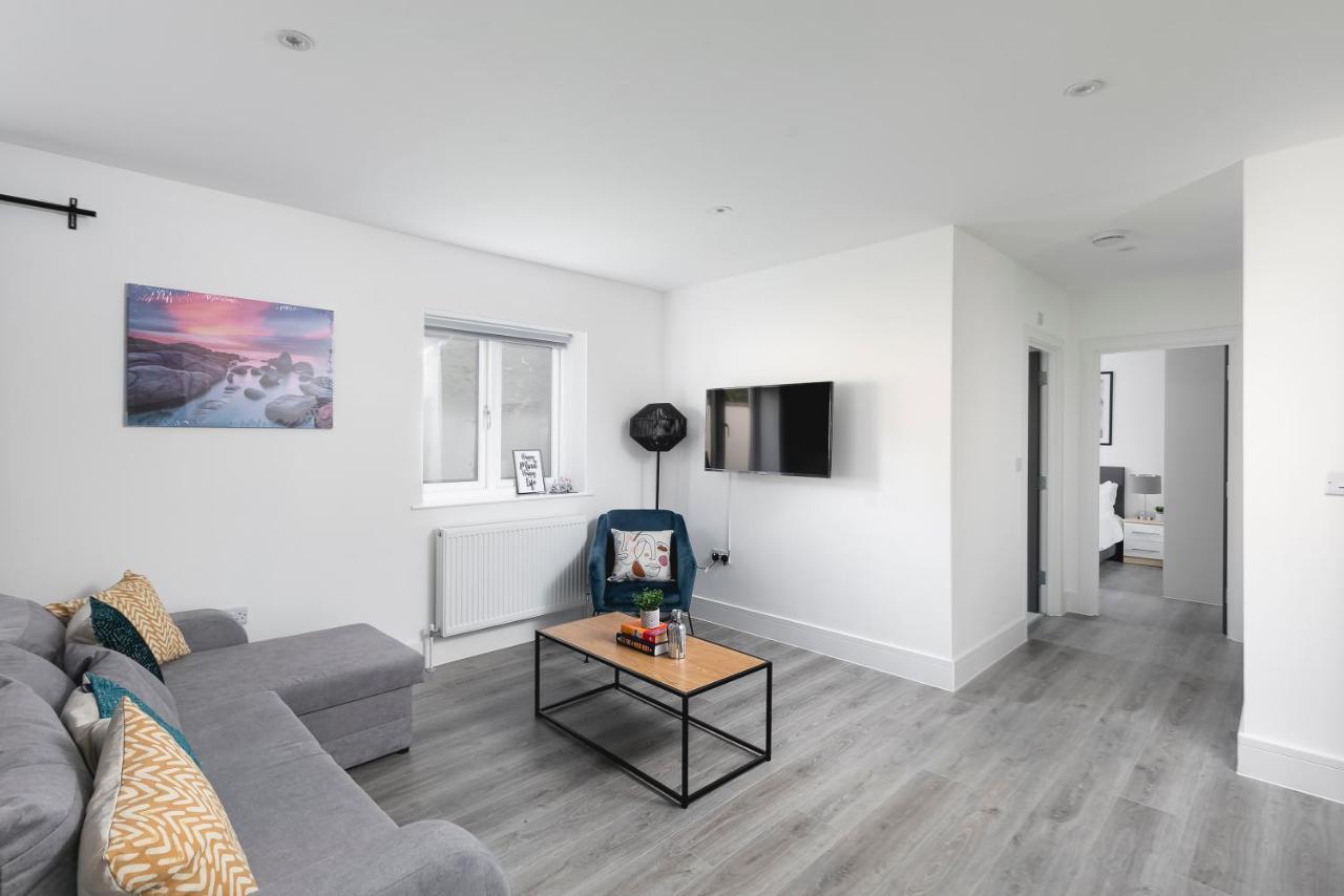 Skyvillion - London Enfield Chase Apartments With Parking & Wifi Buitenkant foto