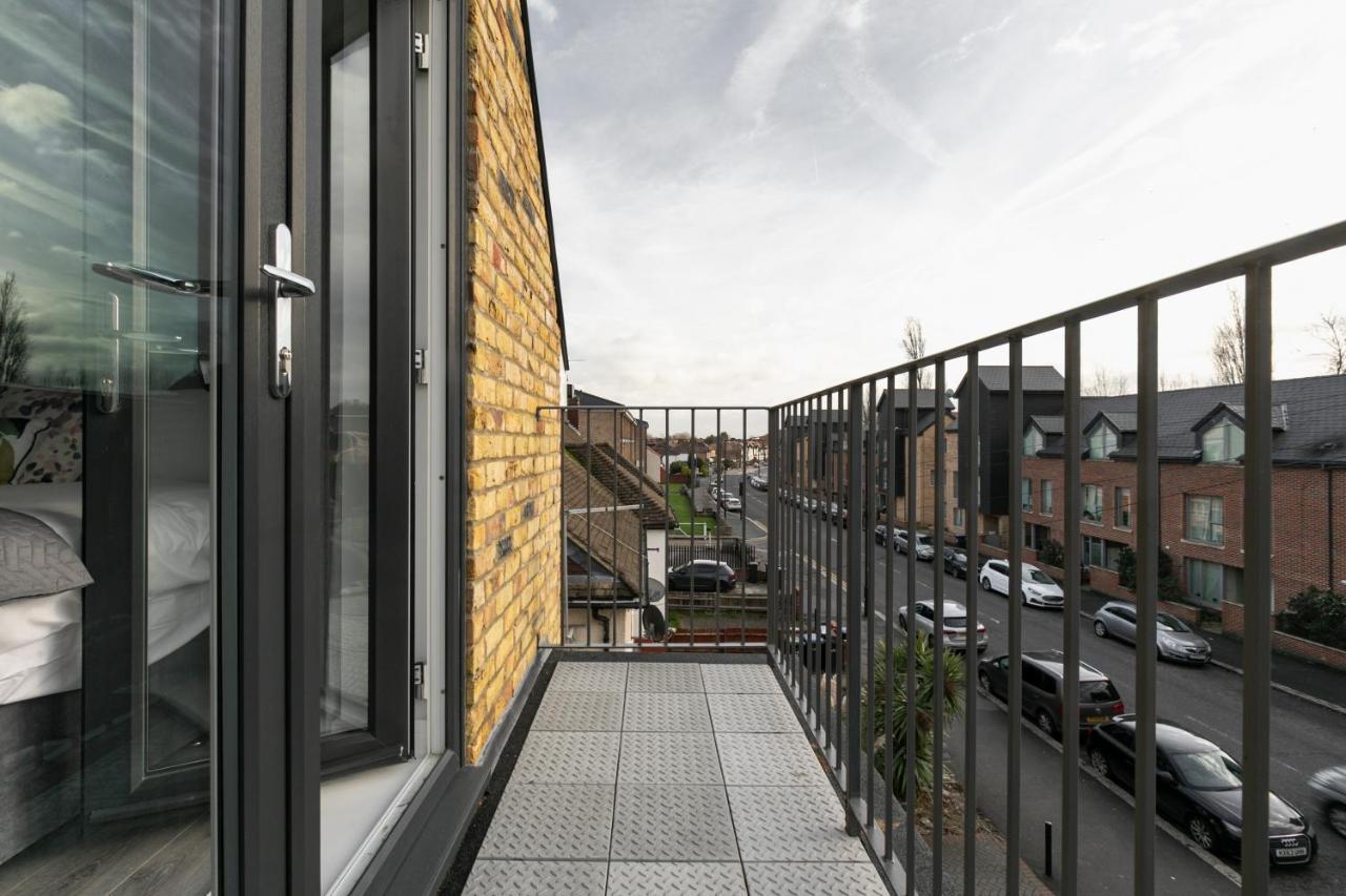 Skyvillion - London Enfield Chase Apartments With Parking & Wifi Buitenkant foto