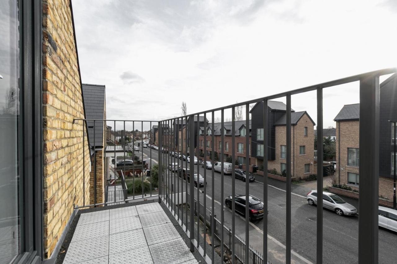 Skyvillion - London Enfield Chase Apartments With Parking & Wifi Buitenkant foto