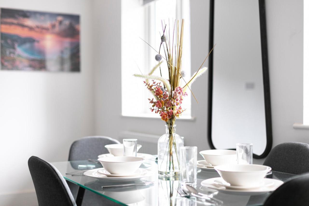 Skyvillion - London Enfield Chase Apartments With Parking & Wifi Buitenkant foto