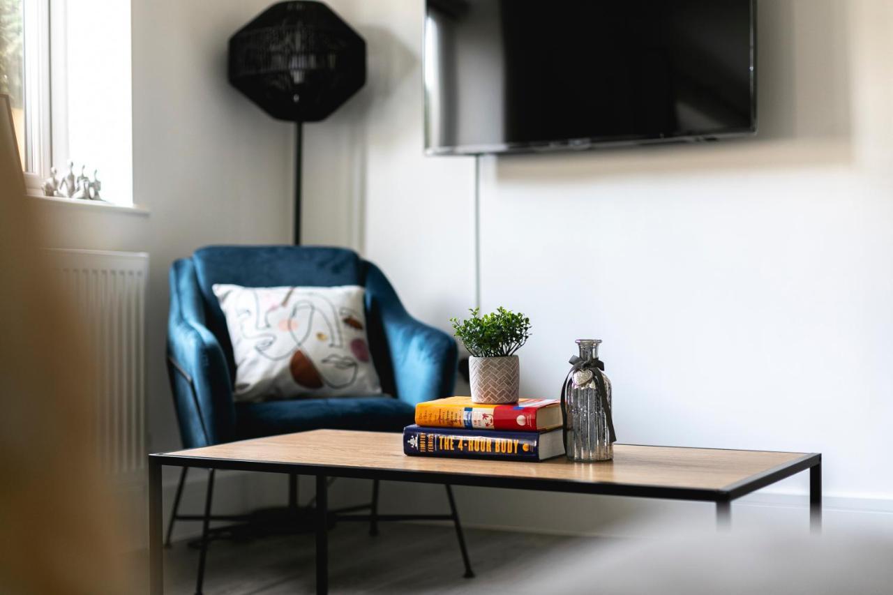 Skyvillion - London Enfield Chase Apartments With Parking & Wifi Buitenkant foto